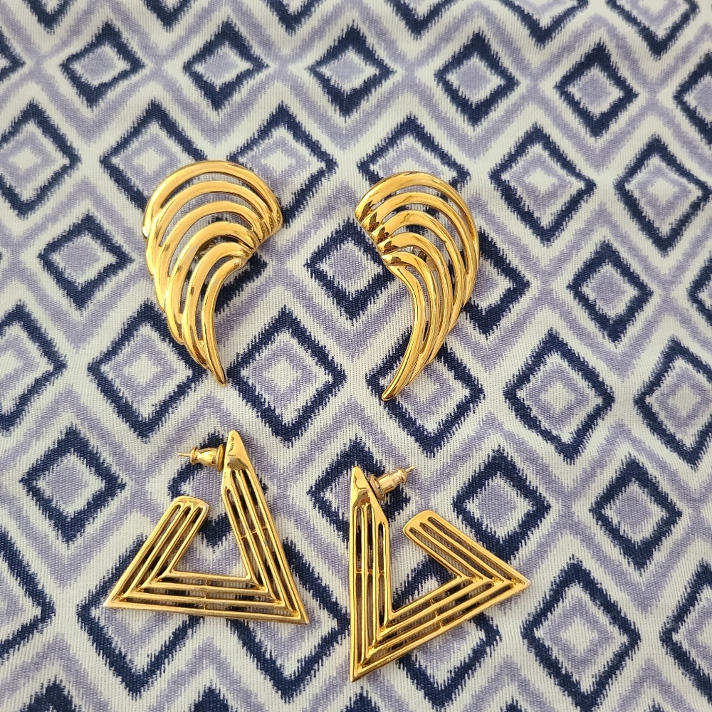 2 sets of gold plated earrings